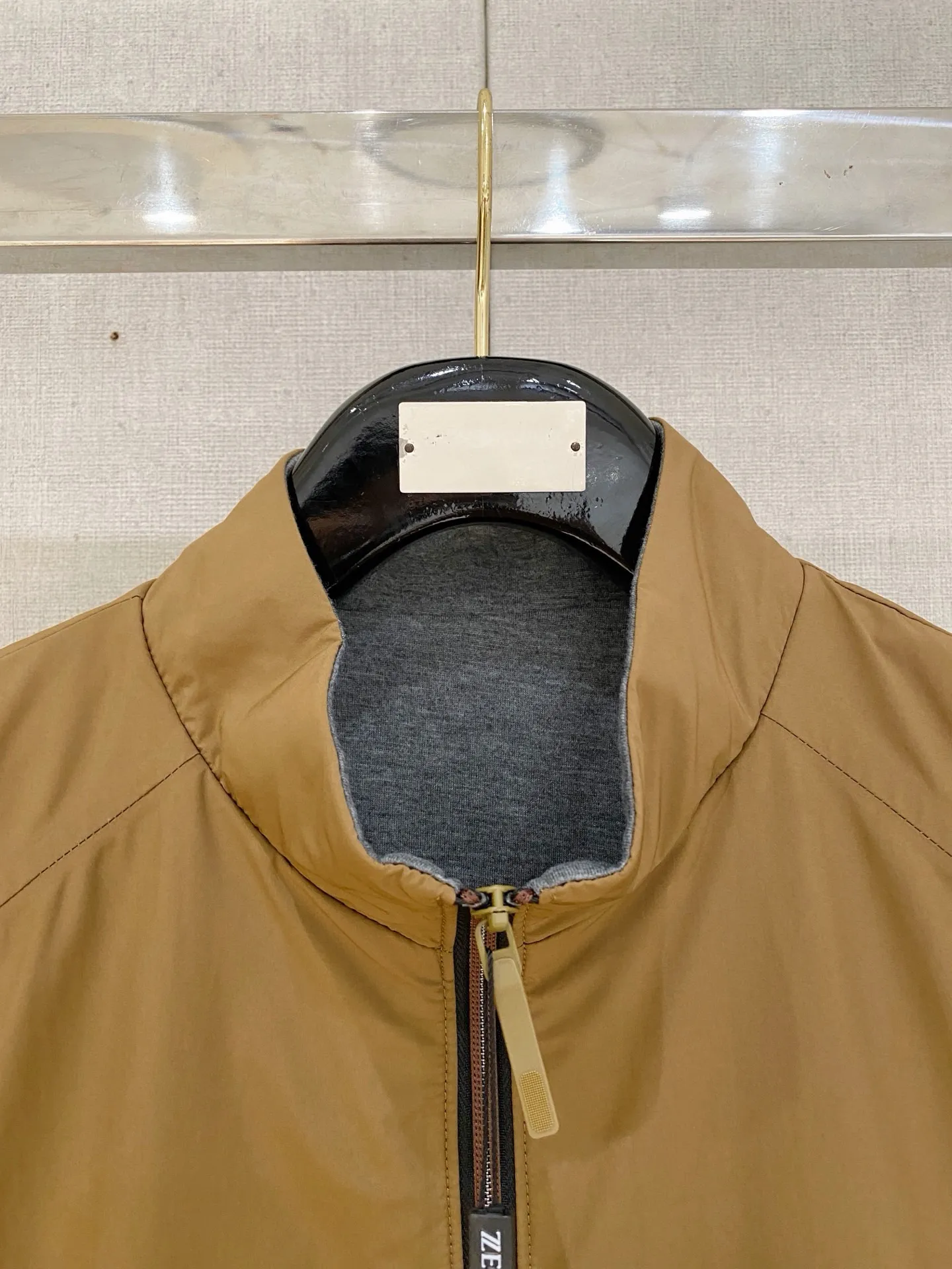 Zegna ： ， ， ， 、 ， ； ，Breathable ， ， 。 ： logo， ； ， ， ； ， ， ； ， ， 。 ： ， ， ； ， ， T 、 、 ； ， ； ， ， 。 ： 、 、 ， ， Versatile 。 ：Cream White、 、 、Navy Blue 、Black Sizes：M-4XL